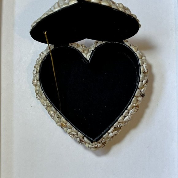 Vintage Handmade Art Heart Shape Ocean Seashell Decor Trinket Jewelry - Picture 12 of 12